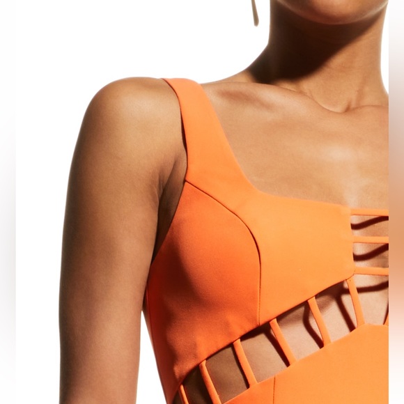 Worn once coral Aidan by Aidan Mattox Gown - Picture 2 of 4